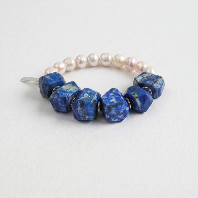 041_PS2508006_ORIGINAL_UNCOMPRESSED Lapis Lazuli & Pearl Bracelet