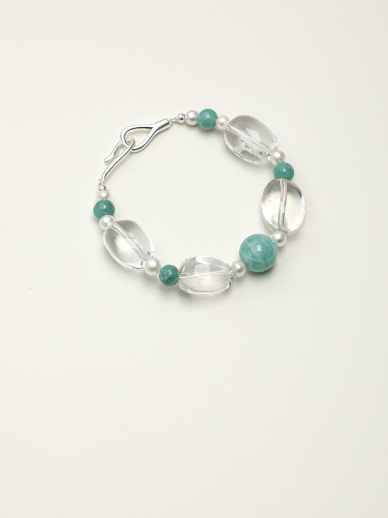 Aura & Qi detail 1J7A0292 Original detail view of Clear Quartz, Amazonite & Cultured Pearl Bracelet