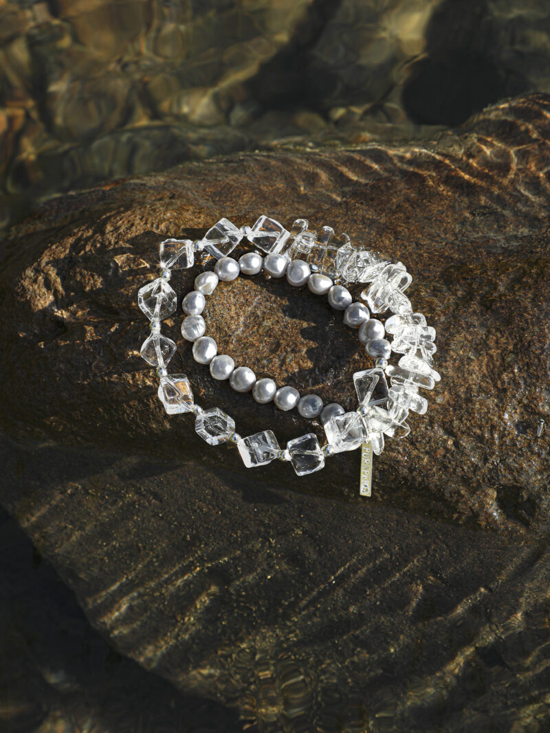Aura & Qi detail 1J7A1275 - 副本 Original detail view of Clear Quartz & Cultured Pearl Bracelet
