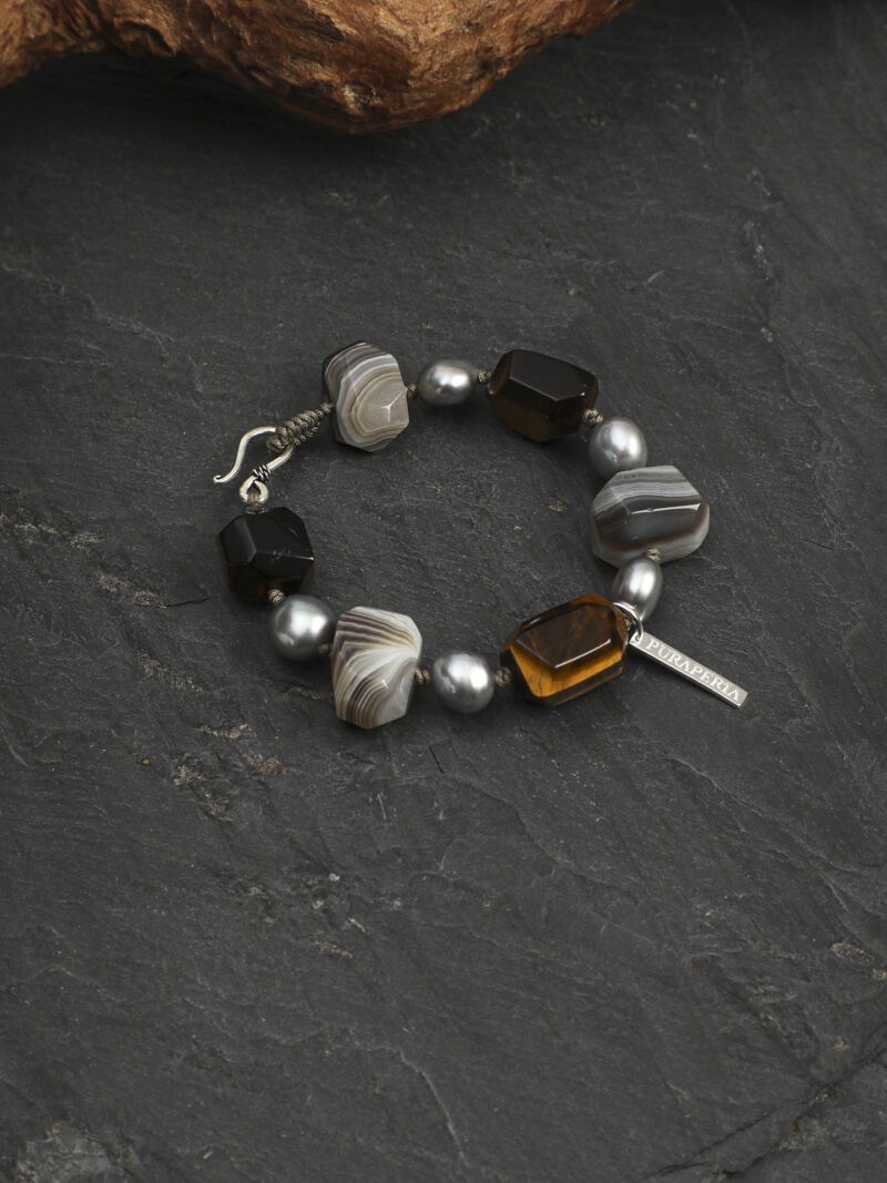 Original detail view of Tiger’s Eye, Agate & Cultured Pearl Bracelet