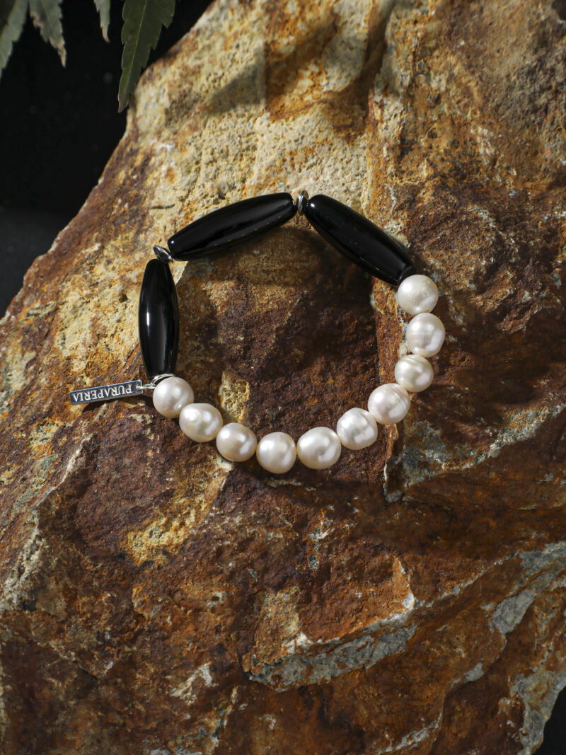 Original detail view of Agate & Cultured Pearl Bracelet