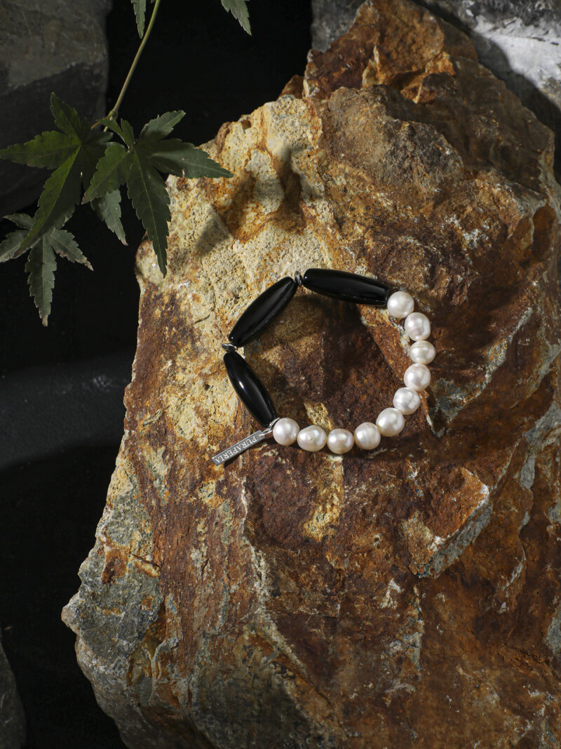 Original detail view of Agate & Cultured Pearl Bracelet