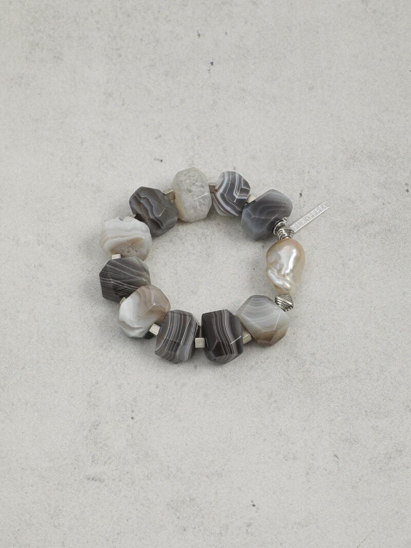 Original detail view of Agate & Cultured Pearl Bracelet