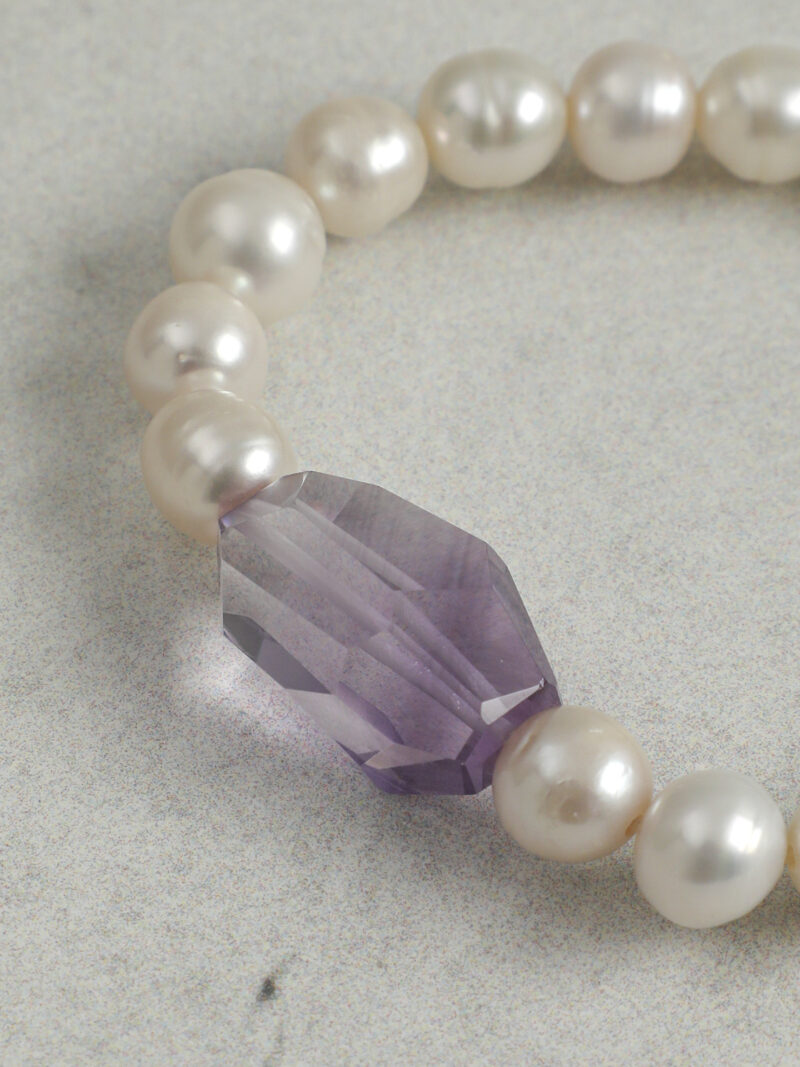 Aura & Qi detail 1J7A9667 Original detail view of Amethyst & Cultured Pearl Bracelet