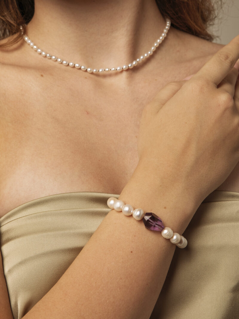 Aura & Qi lifestyle PURAERIA1452 Amethyst & Cultured Pearl Bracelet in an original styled photograph